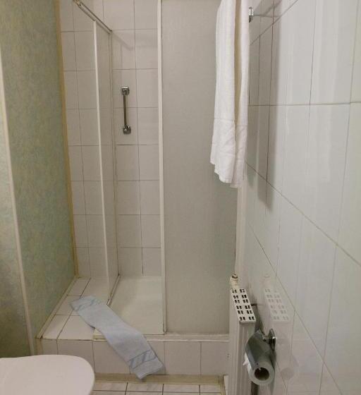 ファミリールーム, Gloria Budapest City Center