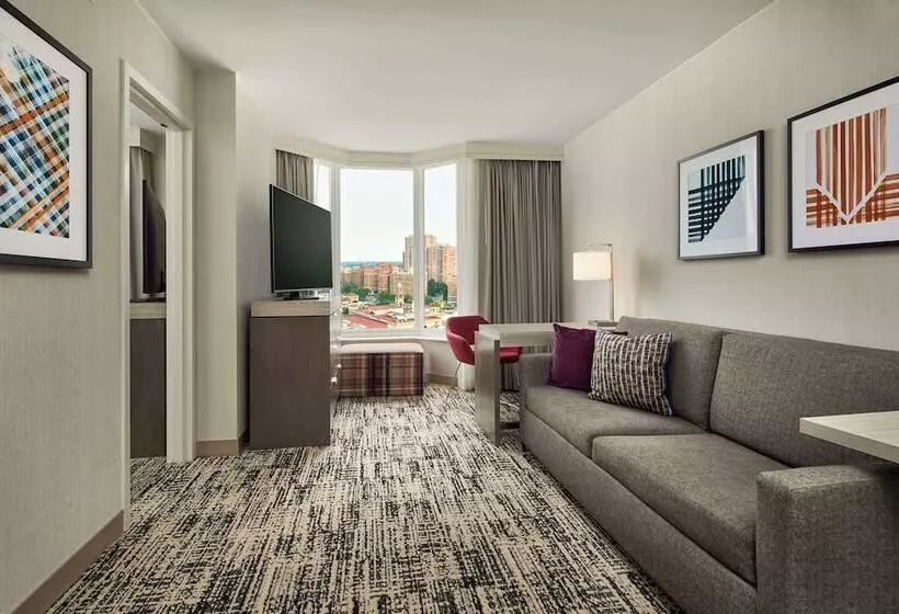 スイート, Hilton Kansas City Country Club Plaza