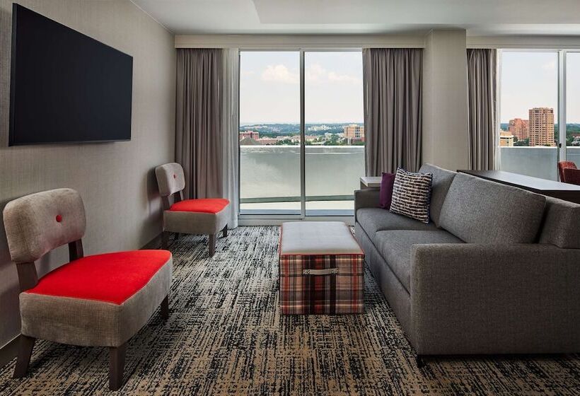 总统套房, Hilton Kansas City Country Club Plaza