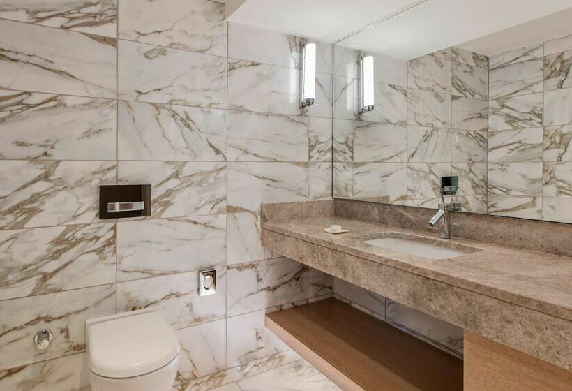 クラブスイート, Renaissance Polat Istanbul