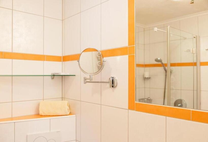 1 Yatak Odalı Daire, Residenz Theresa