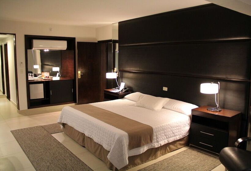 اتاق سوپریور با چشم‌انداز باغ, Yacht & Golf Club Paraguayo, A Tribute Portfolio Resort