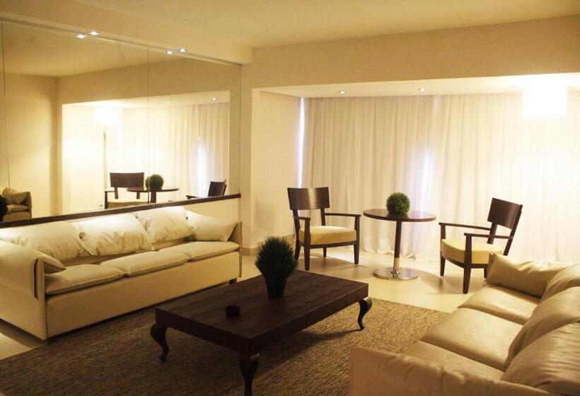 سوییت اجرایی, Yacht & Golf Club Paraguayo, A Tribute Portfolio Resort