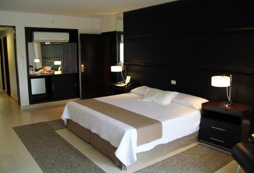 سوییت اجرایی, Yacht & Golf Club Paraguayo, A Tribute Portfolio Resort