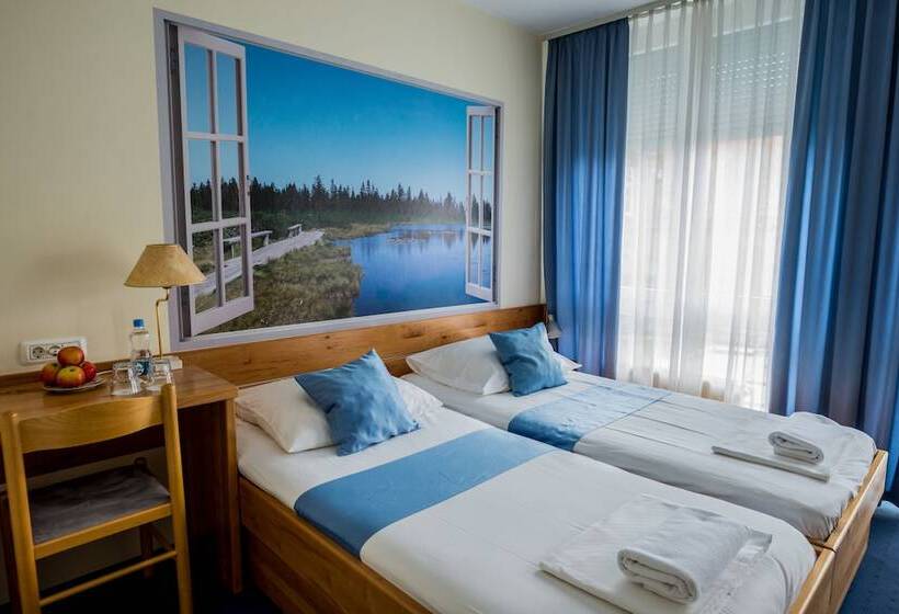 اتاق خانوادگی, Tabor Maribor