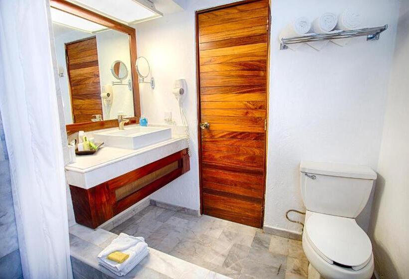 带2个双人床的标准工作室, Vamar Vallarta Marina & Beach Resort