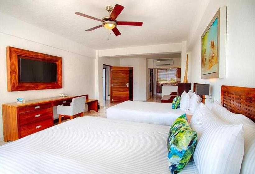 اتاق سوپریور با بالکن, Vamar Vallarta Marina & Beach Resort