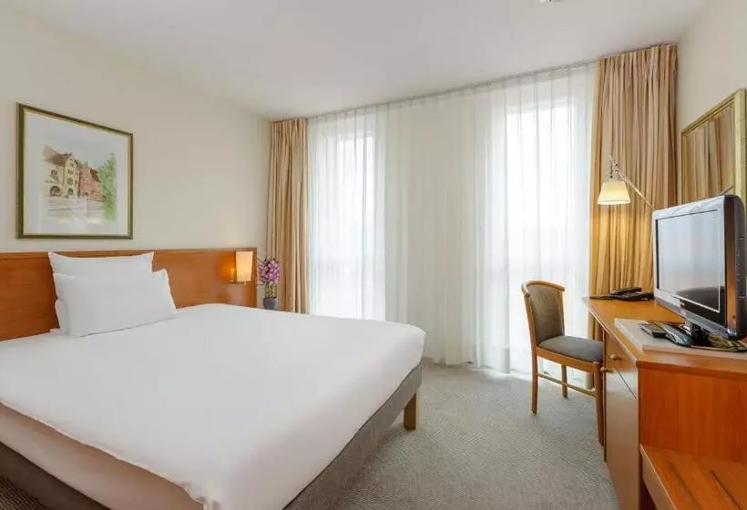 スーペリアールーム, Novotel Freiburg Am Konzerthaus