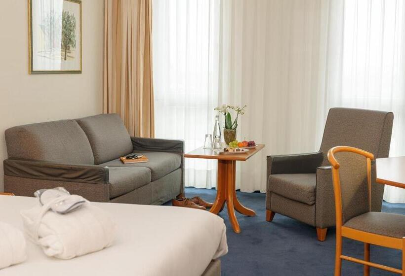 Номер Superior, Novotel Freiburg Am Konzerthaus