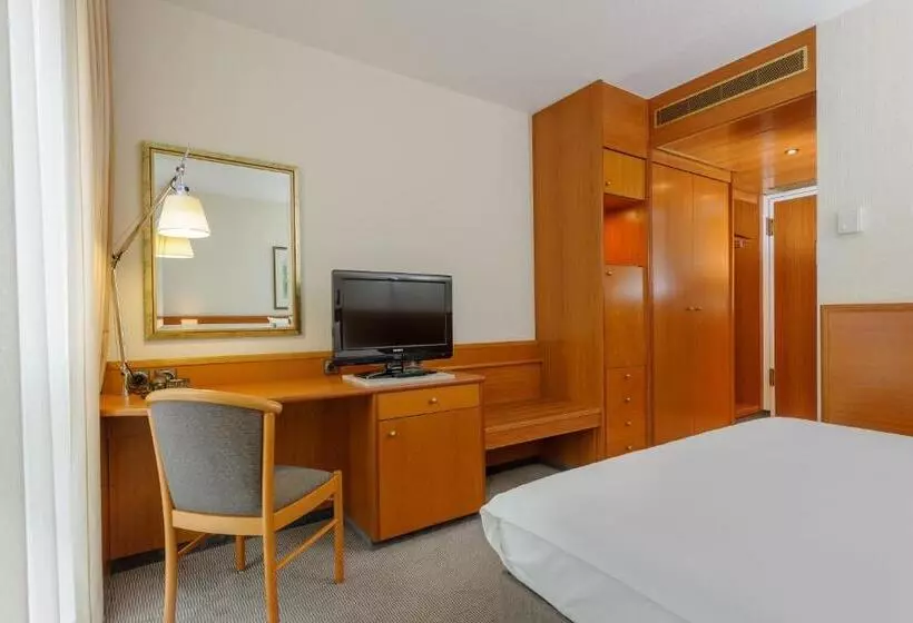 スタンダードシングルルーム, Novotel Freiburg Am Konzerthaus