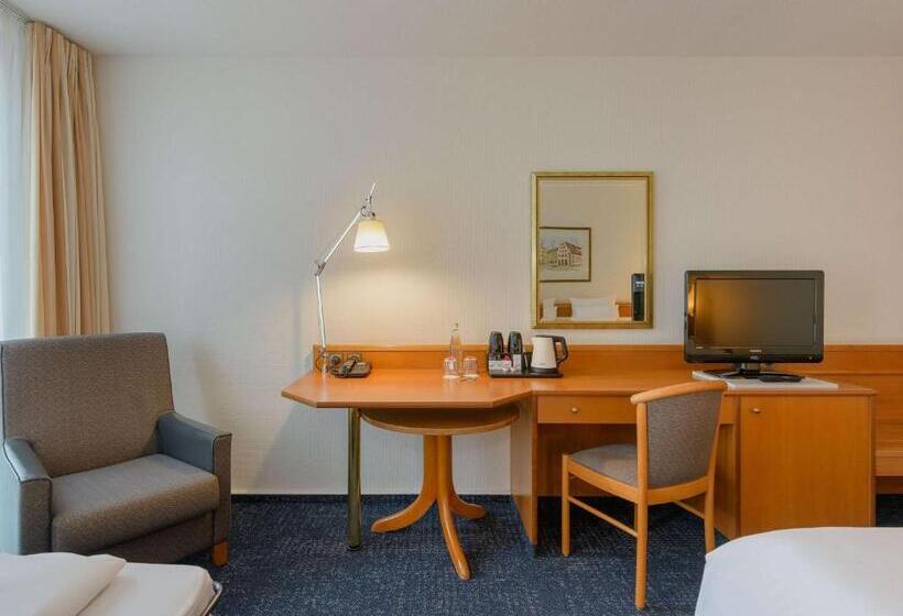 Номер Стандарт, Novotel Freiburg Am Konzerthaus