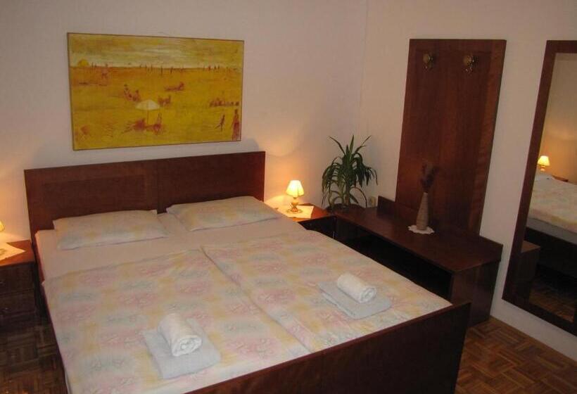 اتاق استاندارد سه نفره, Guesthouse Zorko Gostilna Domen
