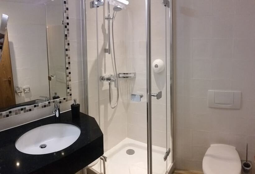 스탠다드 룸, Backenkohler