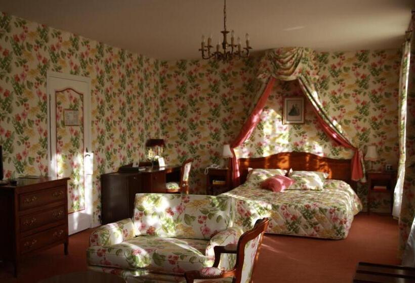 جناح مزود بتراس, Chateau Des Bondons Ei