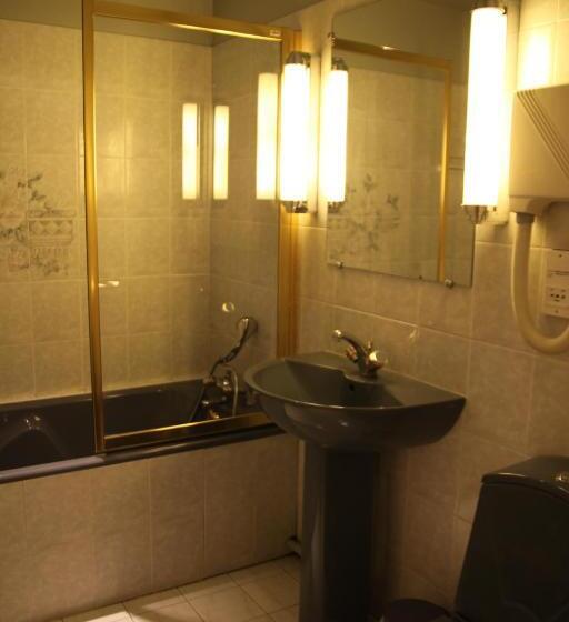 غرفة قياسية مزوَّدة بتراس, Chateau Des Bondons Ei