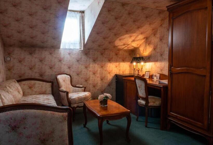 جناح مزود بجاكوزى, Chateau Des Bondons Ei