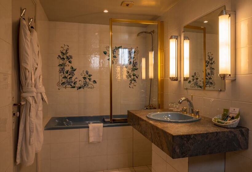 Номер Стандарт, Chateau Des Bondons Ei