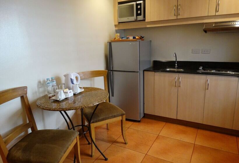 سوییت جونیور, City Garden Suites Manila