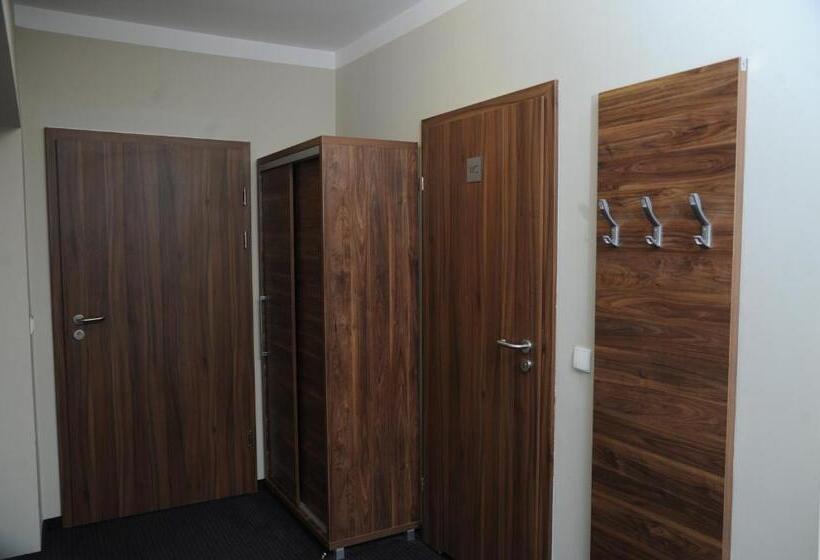 Quarto Estandar, Dedal