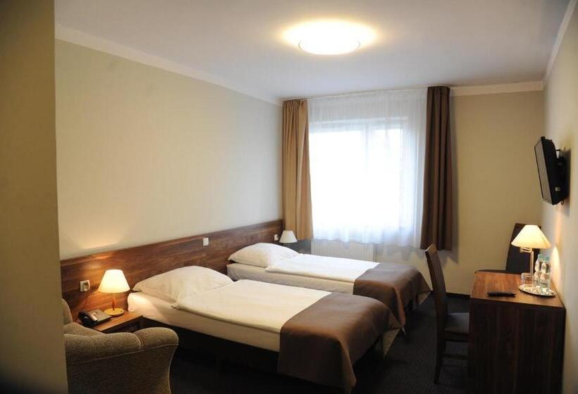 スタンダードルーム, Dedal