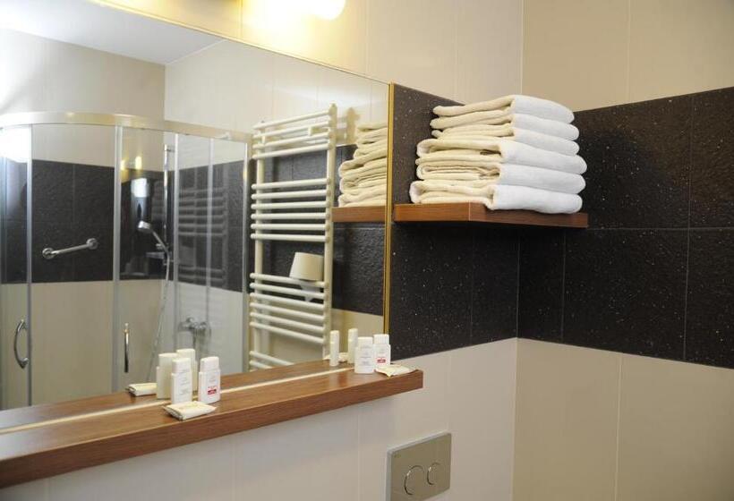 スタンダードルーム, Dedal