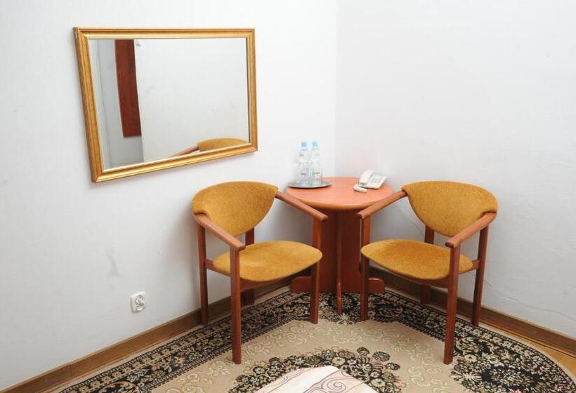 エコノミールーム, Dedal