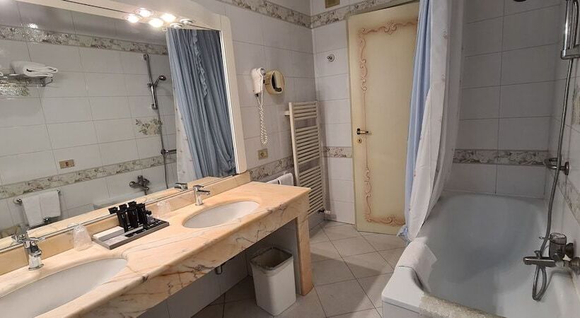 اتاق کلاسیک, Duchessa Isabella Collection By Uappala Hotels