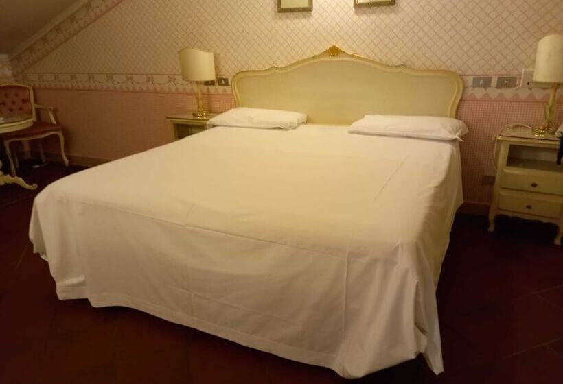 اتاق کلاسیک سه تخته, Duchessa Isabella Collection By Uappala Hotels