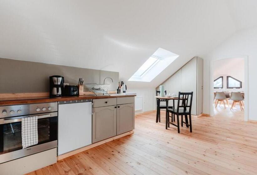 آپارتمان 1 خوابه با چشمانداز, Granetal.quartier