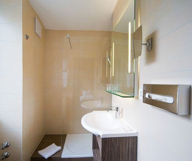 اتاق استاندارد, Le Petit Charmeinn