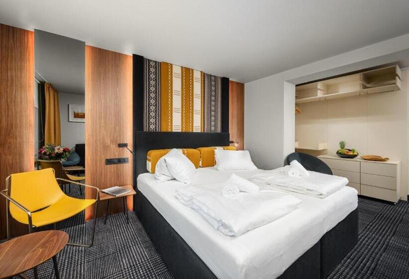 اتاق استاندارد با چشماندازهای پانوراما, Premier  Adults Only