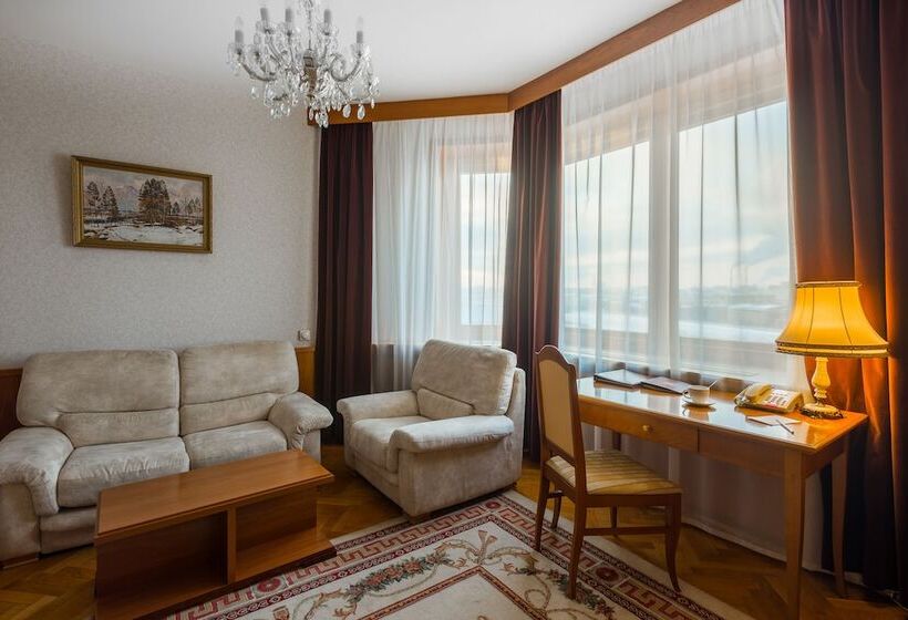 스위트, President