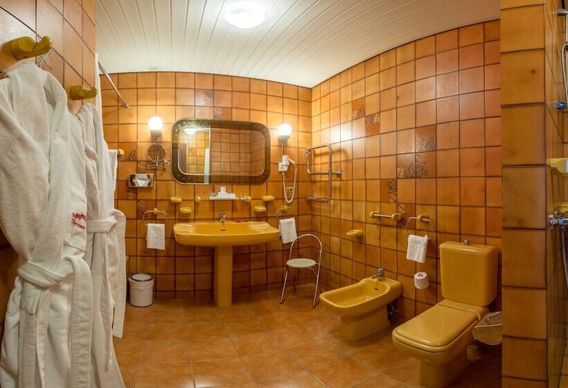 주니어 스위트, President