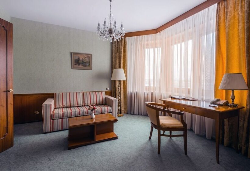 스위트, President