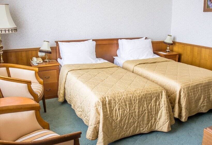 주니어 스위트, President