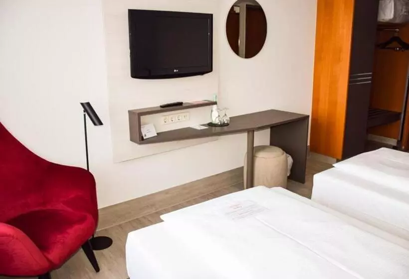اتاق استاندارد, Ramada By Wyndham Dresden