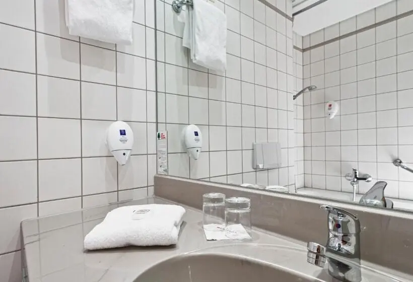 سوییت جونیور سوپریور, Ramada By Wyndham Dresden