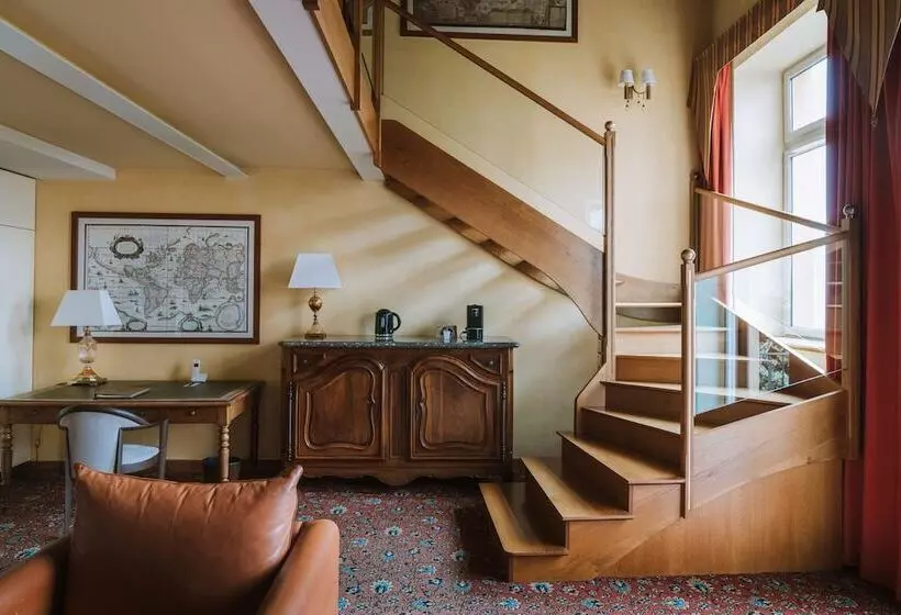 سوییت, Villa Florentine