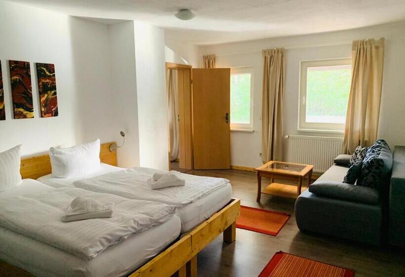 Апартаменты 1 Спальня Нижний Этаж, Landhotel Cafe Prälank