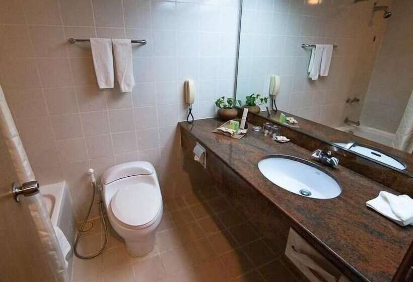 غرفة ديلوكس مطلّة علي البحر, Parkcity Everly Hotel Miri