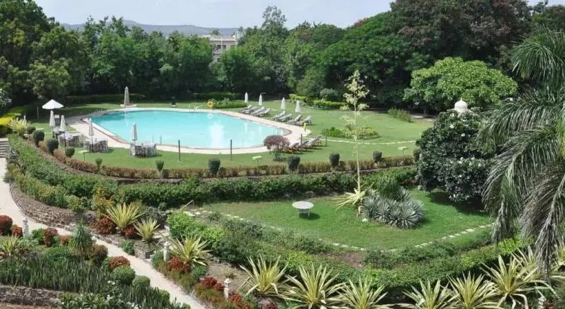 プールビューのプレミアムルーム, Vivanta Aurangabad, Maharashtra