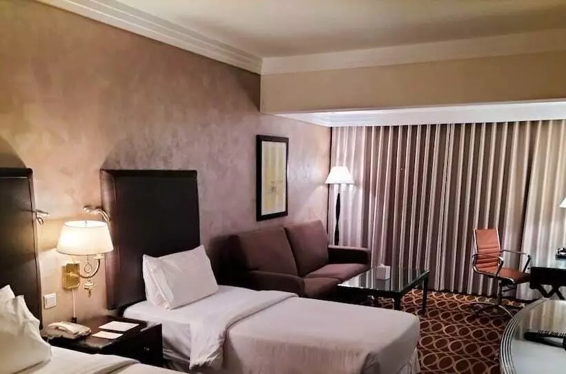 اتاق سوپریور, Grand Excelsior Hotel Deira