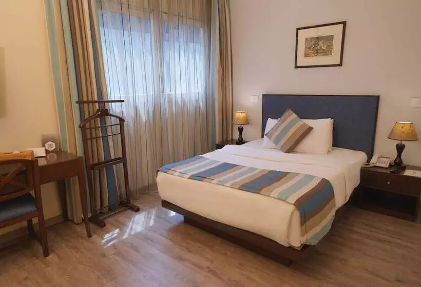 اتاق لوکس با چشمانداز شهر, Casa D Or