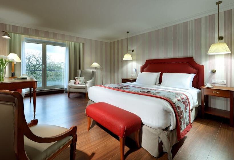 اتاق لوکس, Eurostars Montgomery