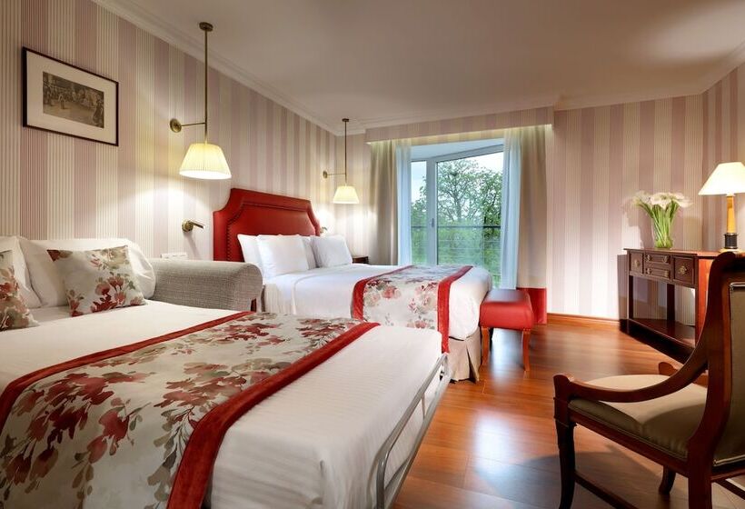 اتاق لوکس سه تخته, Eurostars Montgomery