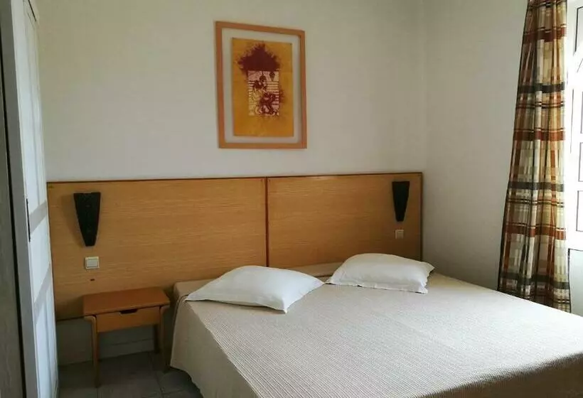 سوییت جونیور, Flag Hotel Foya Branca