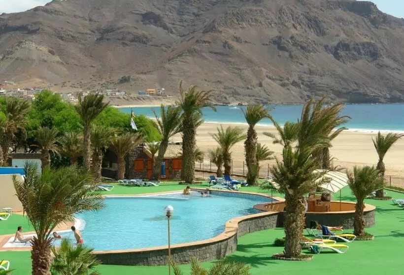 اتاق لوکس با چشم‌انداز دریا, Flag Hotel Foya Branca