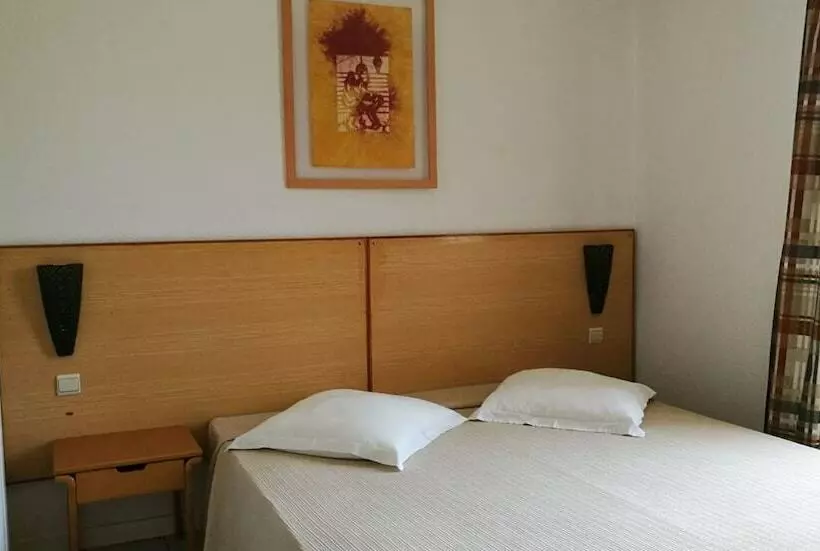 اتاق استاندارد یک نفره, Flag Hotel Foya Branca