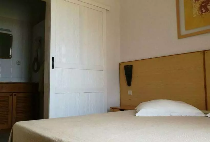 اتاق استاندارد یک نفره, Flag Hotel Foya Branca