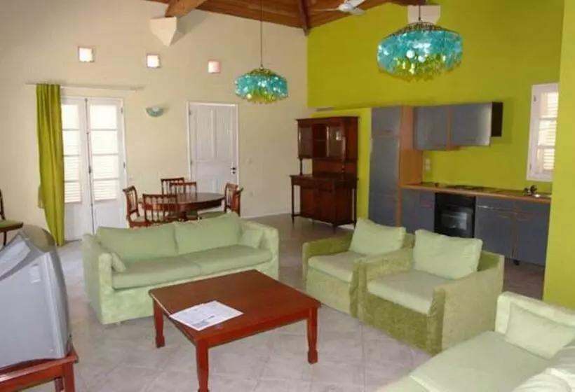 ویلای 3 خوابه, Flag Hotel Foya Branca